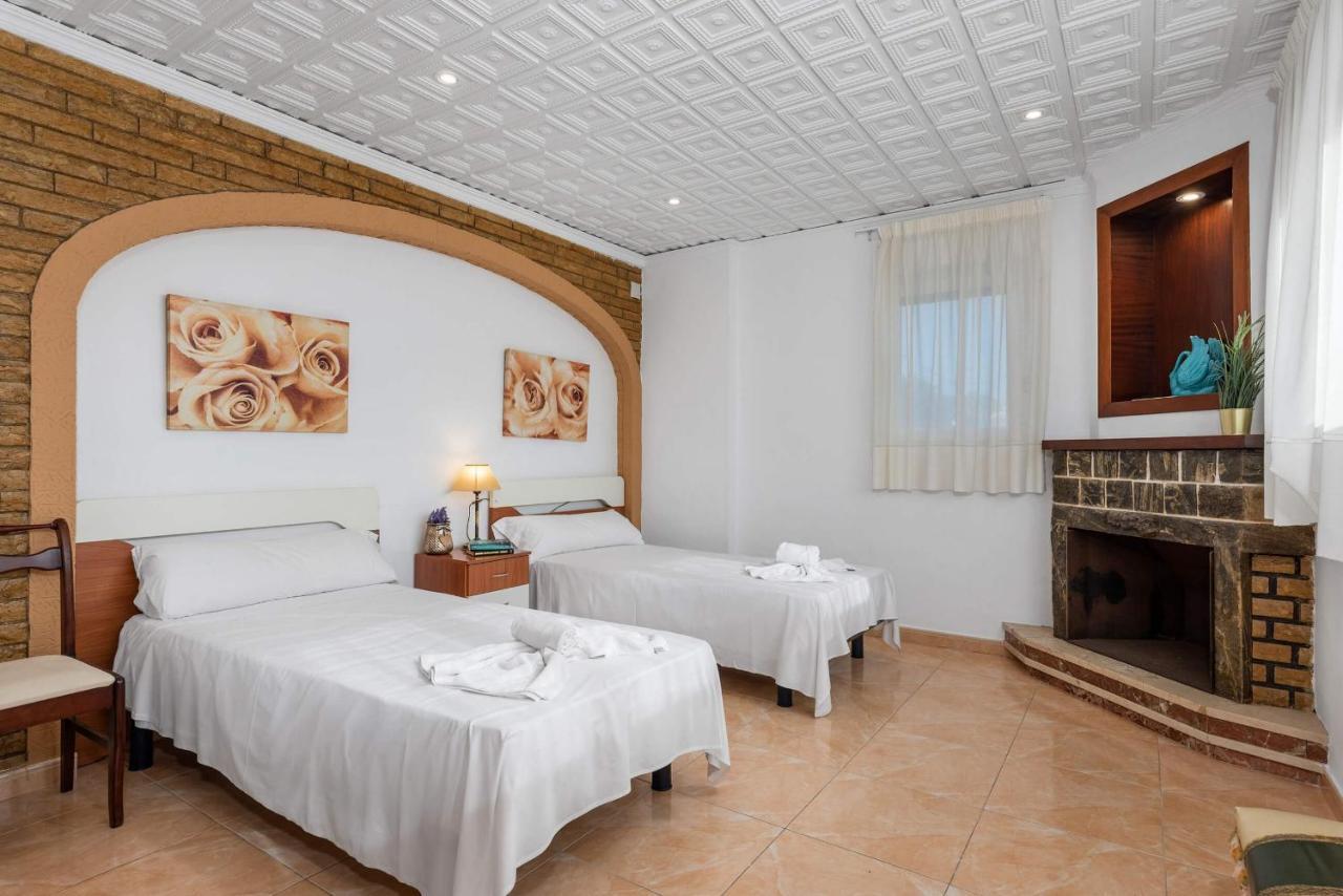 Villa Caleta - PlusHolidays Calpe Esterno foto